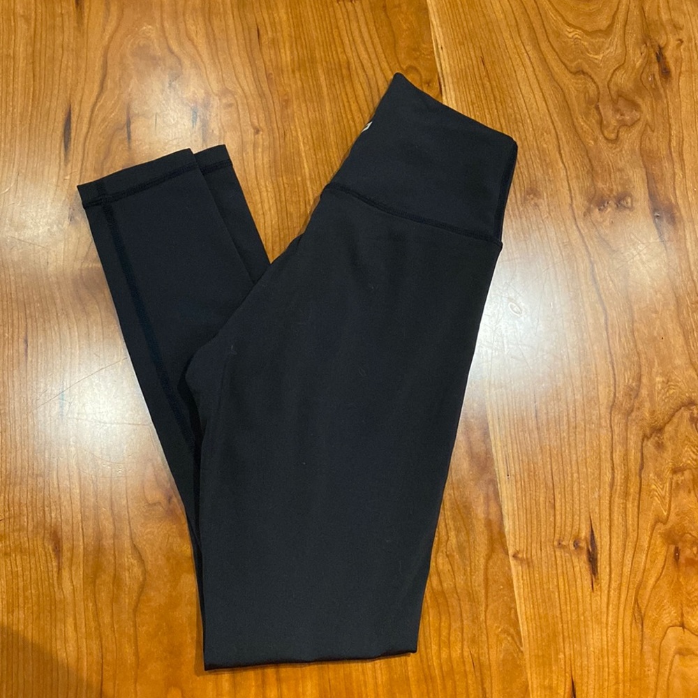 SP: XS, V front leggings, black